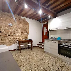 Appartamento Casa Vicolo Delle Chiavi Poggibonsi